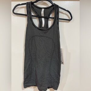 Lululemon swiftly tech Razorback tank top. Women’s size 8. NWT.